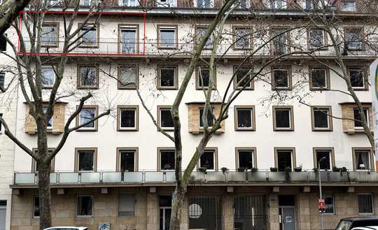 Großzügige 4-Zimmer-Wohnung mit 2 Balkonen und Loggia in erstklassiger Wohnlage nähe Wasserturm