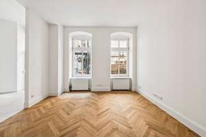 Samariterkiez: Sanierte 2-Zimmer-EG Wohnung mit kleiner Terrasse & Garten im Innnenhof