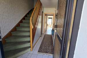 Tolles, freistehendes Einfamilienhaus mit Wintergarten, Terrasse und Garage in Ortsrandlage – Die vollständige Adresse der Immobilie erhältst du vom Anbieter., 71229 Leonberg – Vorschaubild 4