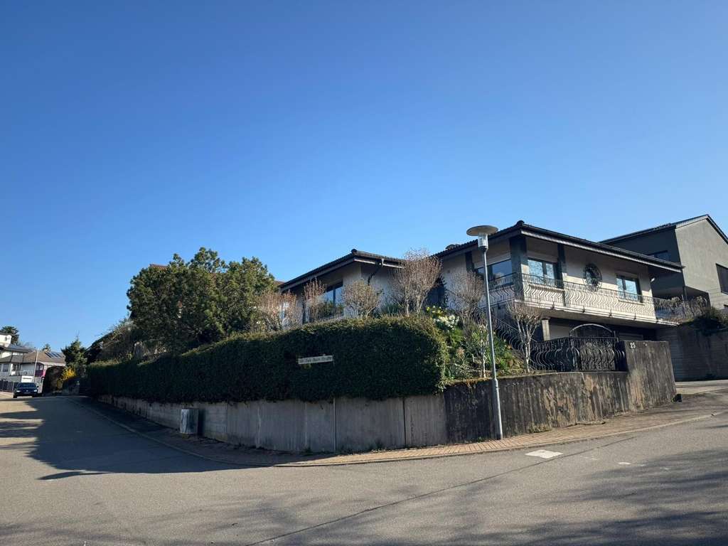 Immobilie in Mauer - Gepflegtes Einfamilienhaus mit 6,5 Zimmern in Mauer - Bild 0