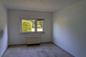 3-Raum-Whg. mit eigenem Garten (ca. 200 m2) in gepflegtem, ruhigen 4-Familienhaus in Oberhausen – Frintroper Straße 70, 46047 Bermensfeld, Oberhausen – Vorschaubild 3