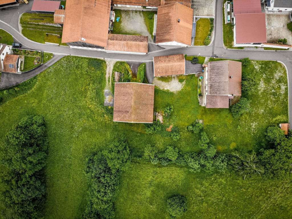 Immobilie in Röhrnbach - Hofstelle im Bayerischen Wald - vielseitiges "Sacherl" mit Aussicht - Bild 3