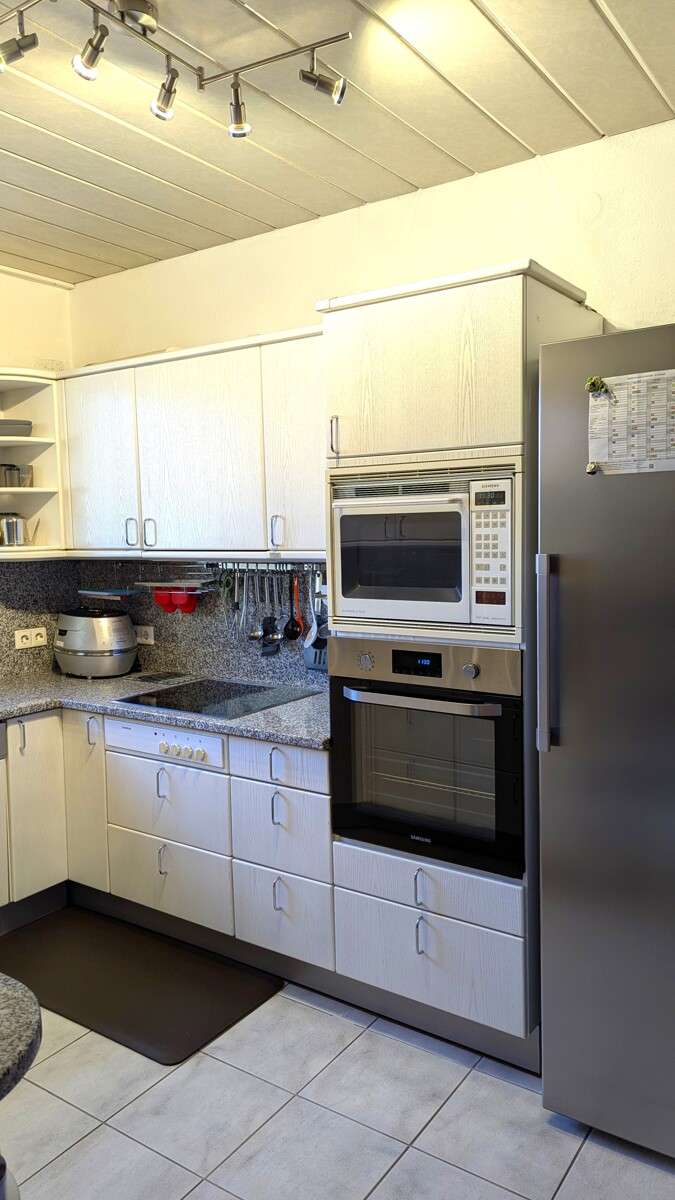 Immobilie in Mutlangen - Schickes 80iger Jahre Familiendomizil in Split-Level-Bauweise mit Einliegerwohnung! - Bild 2