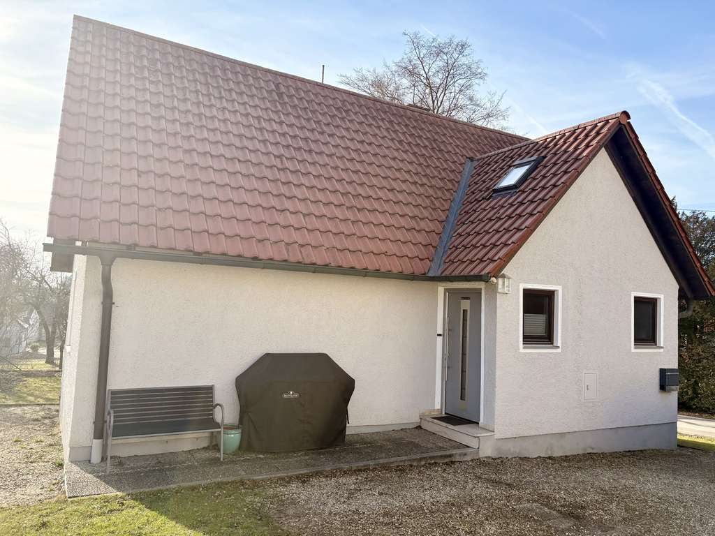 Immobilie in Gachenbach - kleines Einfamilienhaus in ruhiger Lage - die Natur direkt vor der Türe - Bild 1