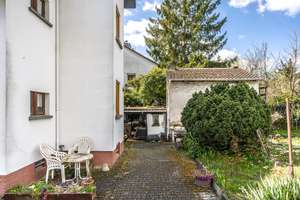 NEU! *Paul & Partner* EINFAMILIENHAUS MIT RENOVIERUNGSBEDARF AUF SCHÖNEM GRUNDSTÜCK! – Die vollständige Adresse der Immobilie erhältst du vom Anbieter., 65191 Bierstadt, Wiesbaden – Vorschaubild 9