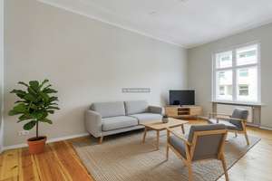70 m² Altbauwohnung plus 45 m² Dachstudio – 115 qm nutzbare Fläche für kreative Nutzung – Die vollständige Adresse der Immobilie erhältst du vom Anbieter., 10715 Wilmersdorf, Berlin – Vorschaubild 2