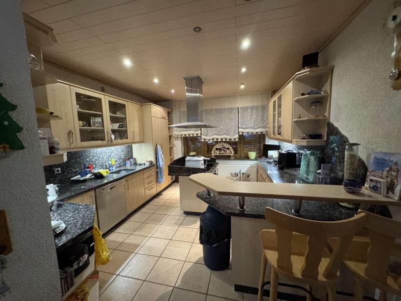 Immobilie in Oberhausen - Freistehendes Zweifamilienhaus in Oberhausen-Buschhausen - Bild 0