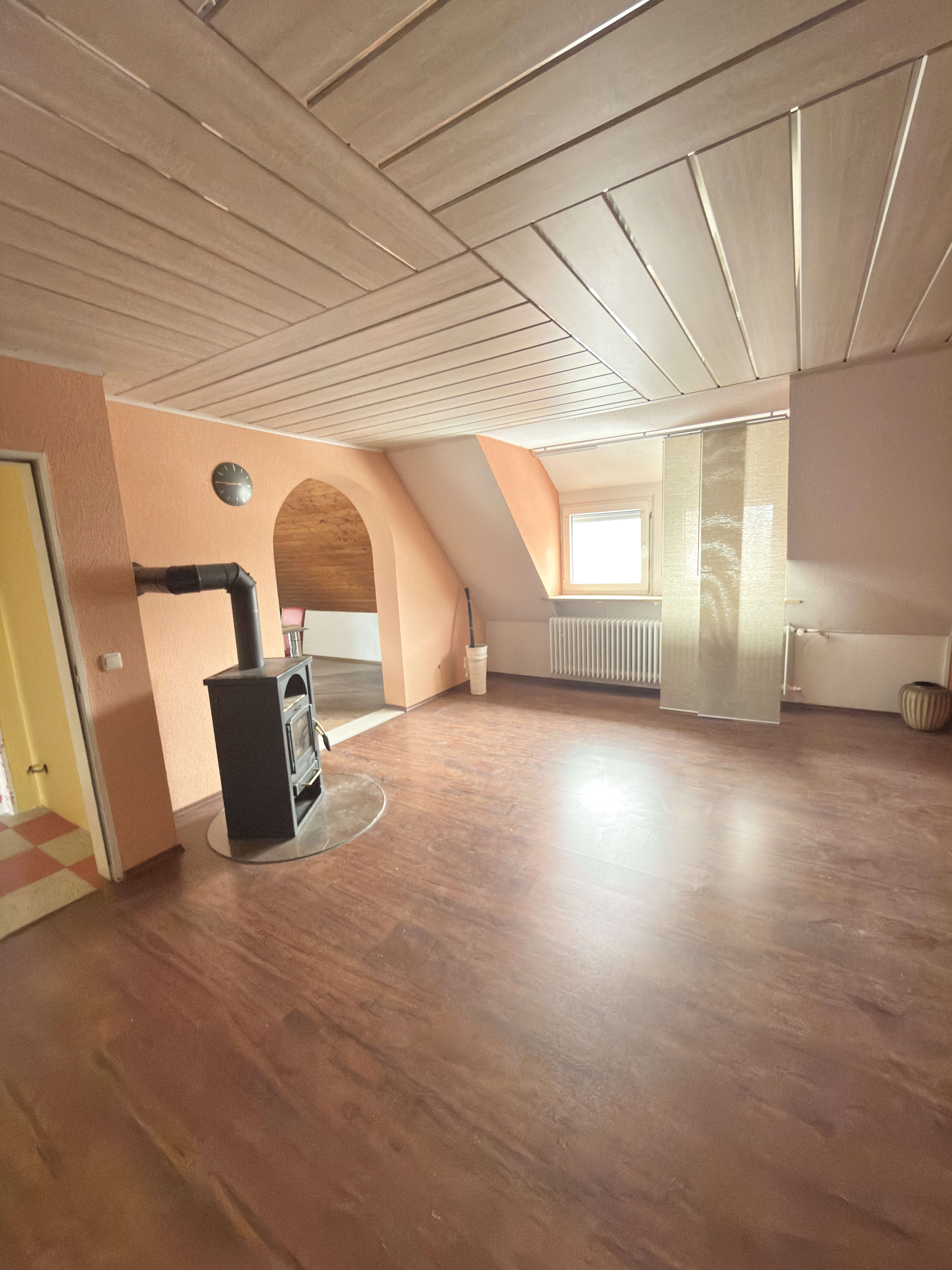 Immobilie in Dormitz - Freistehendes Einfamilienhaus mit Einliegerwohnung in begehrter Lage - Bild 5