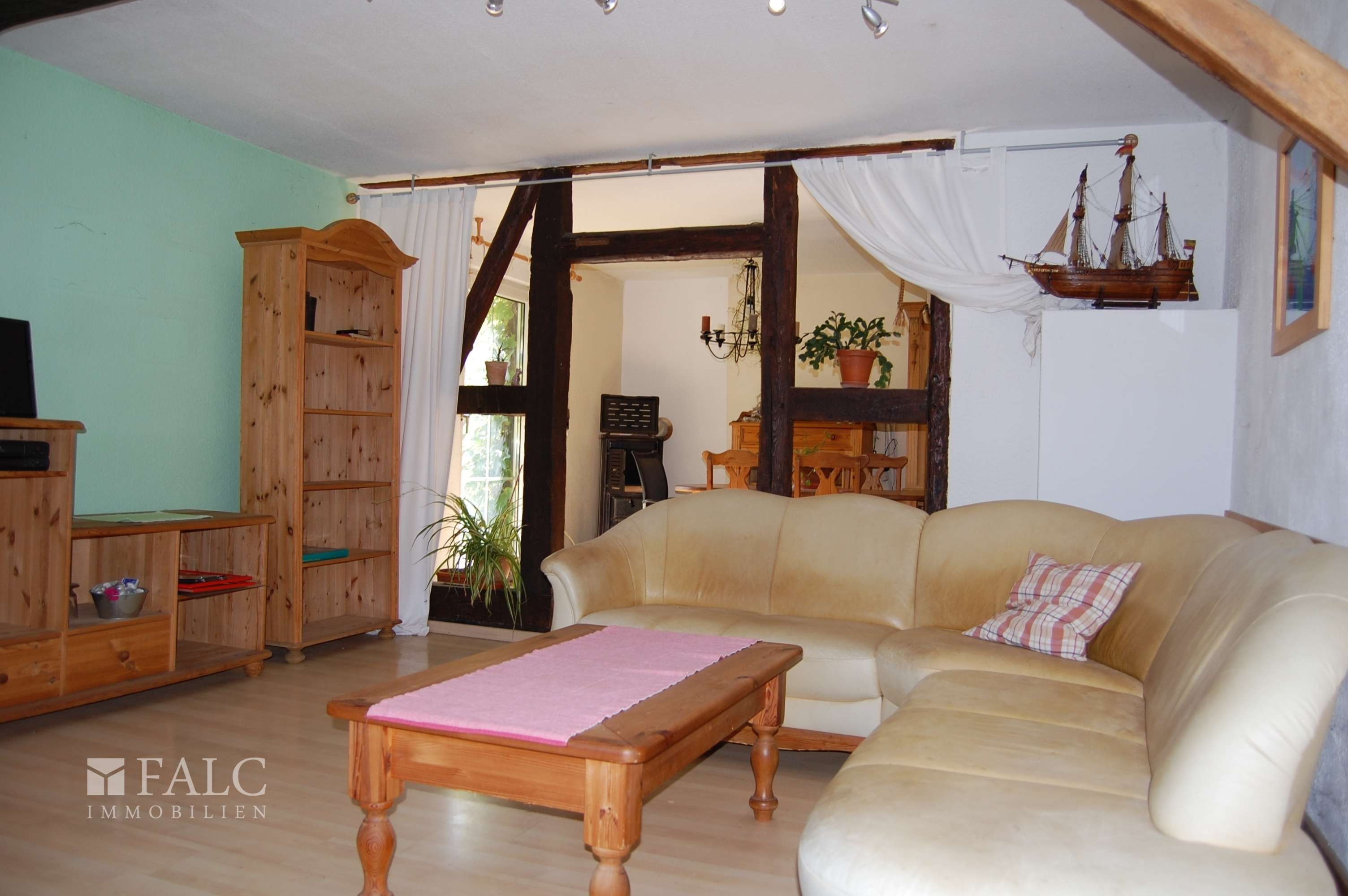 Immobilie in Waldeck - +++PREISSENKUNG! Schönes Einfamilienhaus mit vielseitigen Möglichkeiten in der Nähe des Edersees!+++ - Bild 2