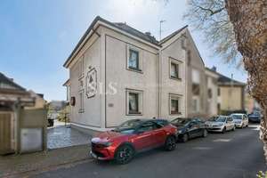Doppelhaushälfte – ideal als Mehrgenerationenhaus – mit Balkon und Garten in begehrter Wohnlage – Die vollständige Adresse der Immobilie erhältst du vom Anbieter., 45355 Borbeck-Mitte, Essen – Vorschaubild 1