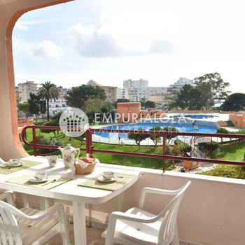 Touristenlizenzierte Wohnung in Santa Margarita, Roses, mit Terrasse und Gemeinschaftspools