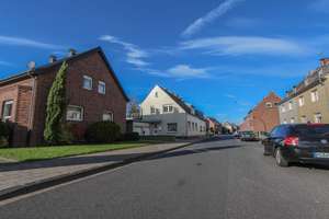 Charmantes Einfamilienhaus mit Wintergarten und gepflegtem Garten 
in angenehmer Wohnlage von Mönch – Die vollständige Adresse der Immobilie erhältst du vom Anbieter., 41238 Giesenkirchen-Nord, Mönchengladbach – Vorschaubild 27
