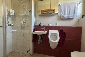 Familienfreundliches Zuhause in Stuttgart-Steckfeld - Doppelhaushälfte mit sonnigen Garten – Hans-Kächele-Straße 30, 70599 Steckfeld, Stuttgart – Vorschaubild 3