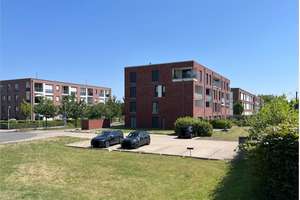 Gehobene 3-Zimmer-Wohnung mit Loggia, Küche und Tiefgarage in Hannover-Ahlem
