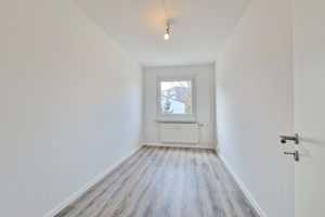 Familien-Wohn(t)raum - 4-Zimmer-Wohnung in Chemnitz - Morgenleite + 1.000 € Gutschein*! – Albert-Köhler-Straße 85, 9122 Chemnitz – Vorschaubild 8