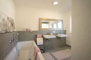 ** Sie sind auf der Suche nach Ihrem Traumhaus ? Dann sind Sie hier genau richtig *** – Die vollständige Adresse der Immobilie erhältst du vom Anbieter., 84558 Kirchweidach – Vorschaubild 20