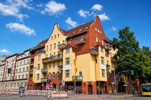 Bezugsfrei! 3-Zimmer-Altbau mit Blick auf den Schillerpark – 2 Balkone – Die vollständige Adresse der Immobilie erhältst du vom Anbieter., 13349 Wedding, Berlin – Vorschaubild 1