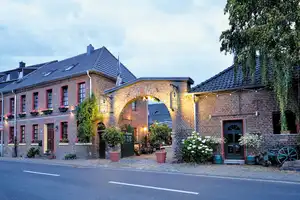 Denkmalgeschütztes Haus in Köln - Auweiler – Köln – Vorschaubild 2