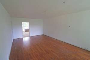 Flexible 4-Zimmer-Wohnung; Modernisiertes Bad, 2 Balkone, 150 m zur U-Bahn, ohne Käuferprovision – Die vollständige Adresse der Immobilie erhältst du vom Anbieter., 53175 Plittersdorf, Bonn – Vorschaubild 23