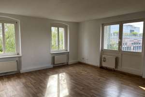 Lichtdurchflutete 4-Zimmer Maisonette Wohnung mit 2 Balkonen *Provisionsfrei für Erwerber – 14467 Berliner Vorstadt, Potsdam – Vorschaubild 2