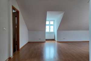 *Singles aufgepasst* DACHGESCHOSSWOHNUNG mit EBK*  – Rudolf-Renner-Straße 15, 1157 Dresden – Vorschaubild 6