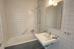 Großzügige 3,5 Zimmer Wohnung mit Balkon in beliebter Lage – Die vollständige Adresse der Immobilie erhältst du vom Anbieter., 70178 Rotebühl, Stuttgart – Vorschaubild 5