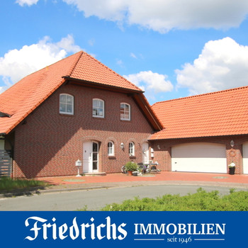 Friedrichsfehn - ruhige Wohnlage! Dreifamilienhaus mit bezugsfreier Hauptwohnung / nahe Oldenburg