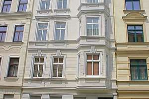 Stilvolle 3-Zimmer-Altbauwohnung 3.OG mit Balkon in Magdeburg-Stadtfeld – 39108 Stadtfeld Ost, Magdeburg – Vorschaubild 2