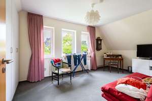 Traumhaftes Einfamilienhaus in ruhiger Wohnlage nähe Universität, Obj. 9980 – Die vollständige Adresse der Immobilie erhältst du vom Anbieter., 26129 Haarentor, Oldenburg (Oldenburg) – Vorschaubild 26