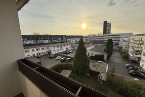 Direkt an der RÜ, da will ich wohnen! Schicke 2-Raum Wohnung mit Balkon – Rüttenscheider Straße 160, 45131 Rüttenscheid, Essen – Vorschaubild 2