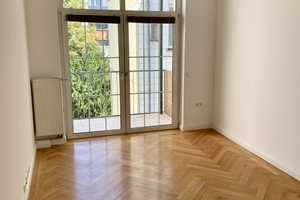 Exklusive 3-Raum-Wohnung mit gehobener Innenausstattung mit Einbauküche in Mannheim – Richard-Wagner-Straße 13, 68165 Mannheim – Vorschaubild 2