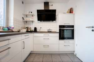 Düsseldorf: Große Traumwohnung mit Blick ins Grüne im Herzen von Oberkassel – Die vollständige Adresse der Immobilie erhältst du vom Anbieter., 40547 Niederkassel, Düsseldorf – Vorschaubild 15