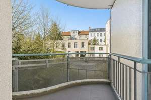 Bezugsfreie und renovierte Wohnung mit Balkon – unkompliziert zur 3-Zimmer-Wohnung umbaubar – Die vollständige Adresse der Immobilie erhältst du vom Anbieter., 13597 Spandau (Ortsteil), Berlin – Vorschaubild 6