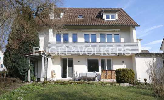 Charmantes Wohnhaus in historischer Kulisse • teilsaniertes EFH mit herrlichem Garten für Genussw...