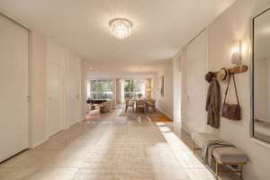 Exzellente und ruhige Lage, stilvolle Nachbarschaft: Großzügige 3-Zimmer-Wohnung mit Loggia – Die vollständige Adresse der Immobilie erhältst du vom Anbieter., 81679 Herzogpark, München – Vorschaubild 4