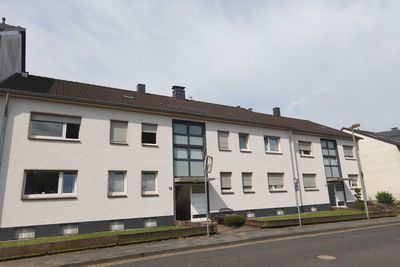 Frisch renovierte 3-Zimmerwohnung in Leichlingen !!