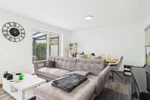 Moderne Doppelhaushälfte in Oldenburg – 134 m² Wohnfläche, Wintergarten, Carport & gepflegter Z – Die vollständige Adresse der Immobilie erhältst du vom Anbieter., 26127 Alexandersfeld, Oldenburg (Oldenburg) – Vorschaubild 5