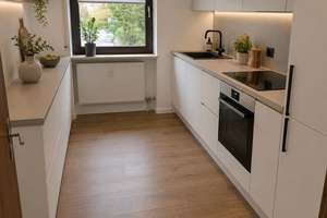 Zentral und ruhig gelegene 3 Zimmer Wohnung 2 Balkone – Falkenstraße 38, 91056 Heiligenloh, Erlangen – Vorschaubild 9