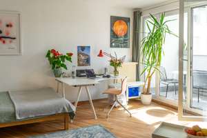 Helle 1-Zimmer-Wohnung mit Südwest-Loggia zwischen Mitte und Kreuzberg – Melchiorstraße 47, 10179 Mitte (Ortsteil), Berlin – Vorschaubild 1