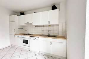 "Schöne 2-Zimmer-Wohnung mit Einbauküche, Balkon, Waschmaschine und Fenstererker" – Jakobstraße 55, 9130 Sonnenberg, Chemnitz – Vorschaubild 9