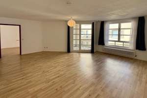 PROVISIONSFREI: Sanierte 2-Zi-Wohnung in Reutlinger Altstadt- hell, ruhig und charmant geschnitten – Untere Gerberstraße 7, 72764 Reutlingen-Mitte, Reutlingen – Vorschaubild 2