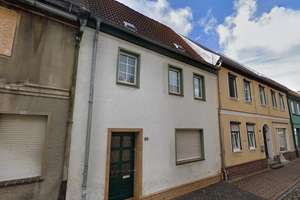 Handwerkerobjekt in Jeßnitz – Reihenhaus mit ausbaufähigem Dachgeschoss – Die vollständige Adresse der Immobilie erhältst du vom Anbieter., 6800 Jeßnitz (Anhalt) – Vorschaubild 1