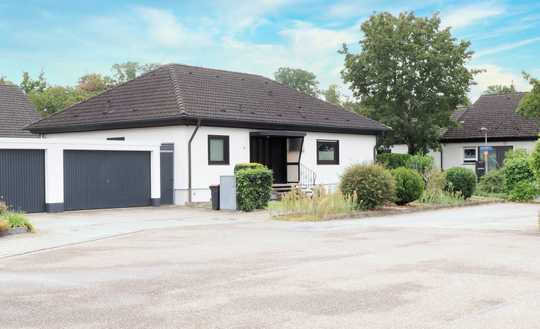 Wohnen auf einer Ebene: Charmanter Bungalow mit großem Garten und viel Privatsphäre!