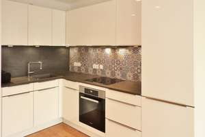 Wohnen oder Vermieten im schicken PRAEDIUM - 2-Zi plus Einbauküche, Loggia, TG-Stellplatz, Concierge – Europa-Allee 103, 60486 Gallus, Frankfurt am Main – Vorschaubild 2