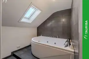 +++Moderne Doppelhaushälfte mit eigener Sauna, Garten & Carport in zentraler Lage+++ – Esslingen (Kreis) – Vorschaubild 13
