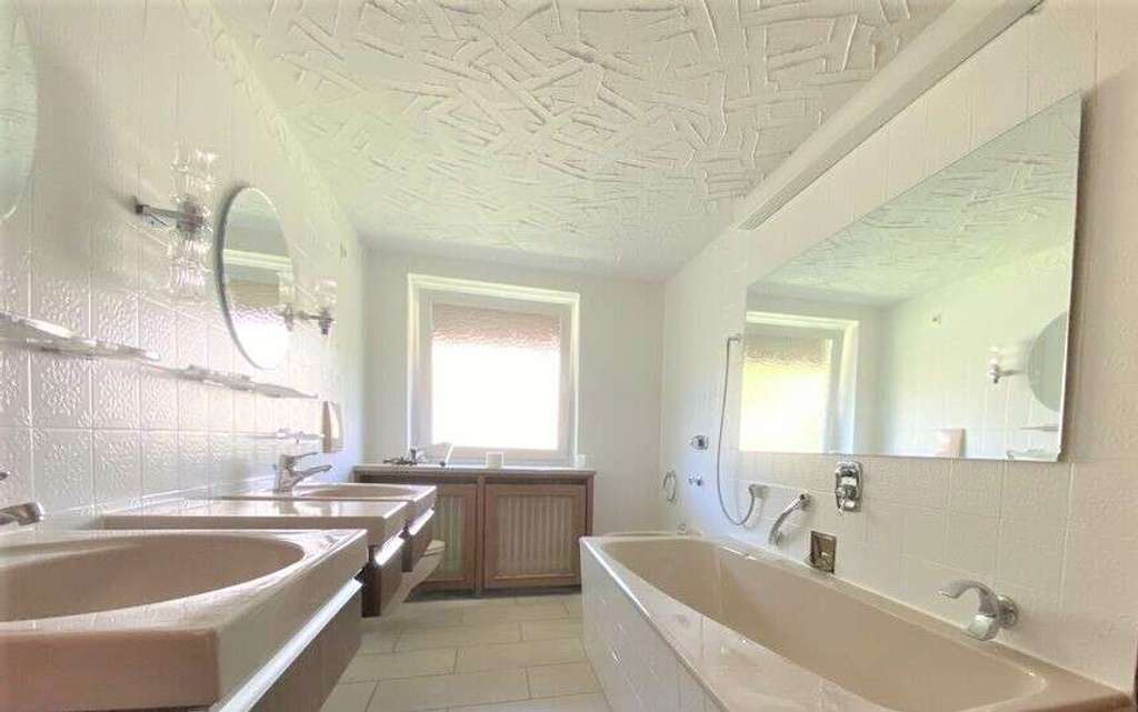 Immobilie in Titisee-Neustadt - ATTRAKTIVE RENDITE! EIGENTUMSWOHNUNG MIT GROßER DACHTERRASSE IM BELIEBTEN ORT TITISEE-NEUSTADT - Bild 4