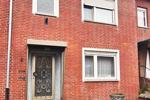 HANDWERKER AUFGEPASST: SANIERUNGSBEDÜRFTIGES ZWEIFAMILIEN-REIHENHAUS IN BRÜGGEN-BORN