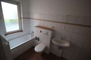 Attraktive 3 Zimmer-Wohnung in ruhiger, zentraler Lage zu mieten! – Die vollständige Adresse der Immobilie erhältst du vom Anbieter., 19053 Paulsstadt, Schwerin – Vorschaubild 6