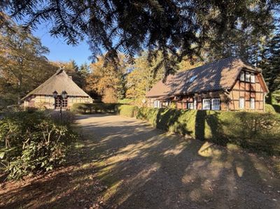 Einmaliges Fachwerkensemble in ruhiger Lage mit zwei Wohngebäuden und Ausbaureserve