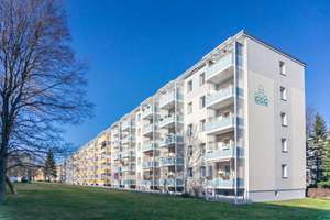 Erdgeschosswohnung mit Balkon in schöner Wohnlage